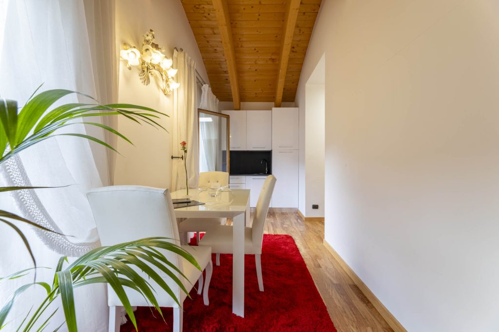 olympic-palace-hotel-suite-margherita-sala-lato-cucina