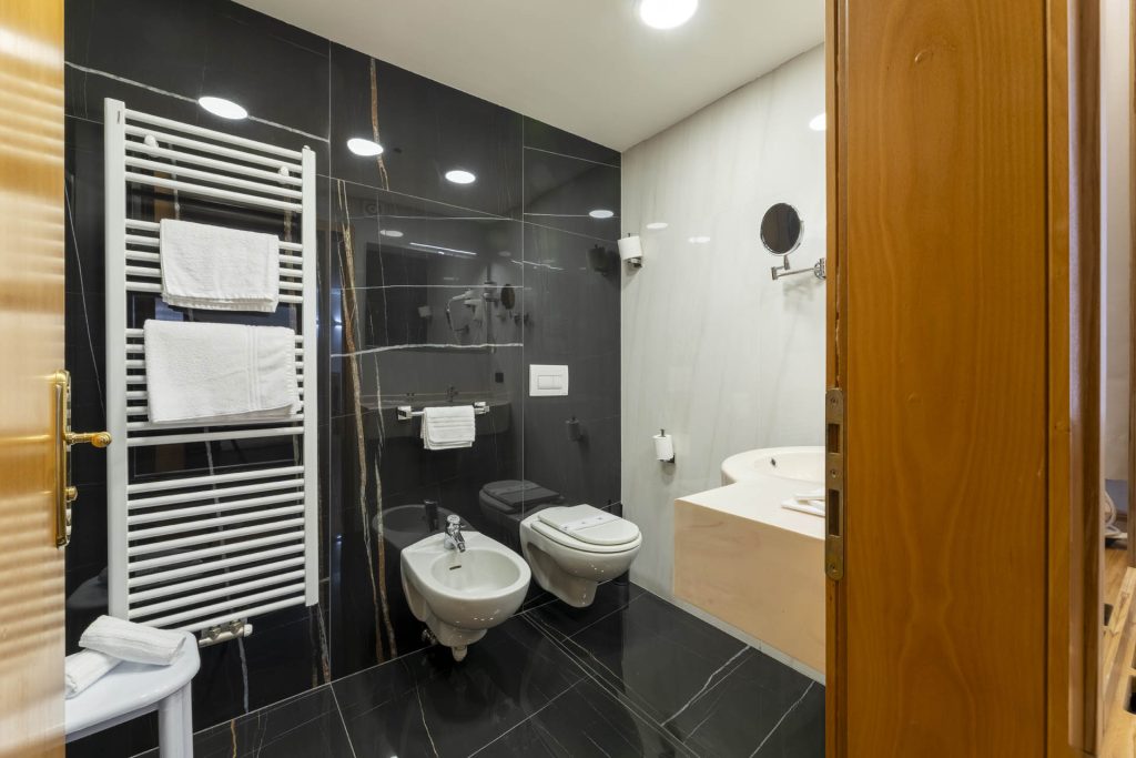 olympic-palace-hotel-superior2-bagno