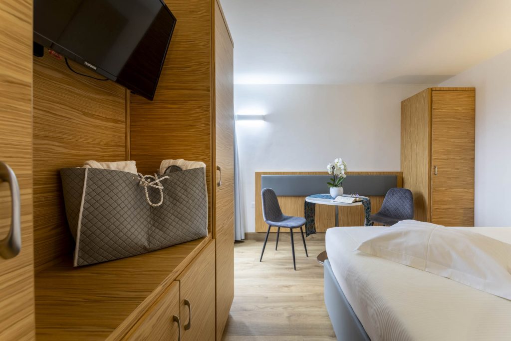 olympic-palace-hotel-superior2-dettaglio-kit-cortesia