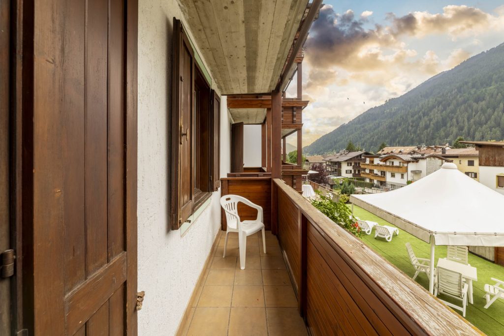 olympicpalacehotel-standard-plus-moquette-balcone